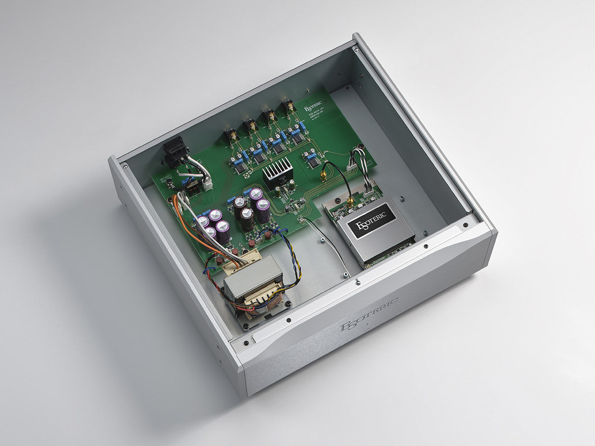 esoteric-g-05-silver-clock-internal