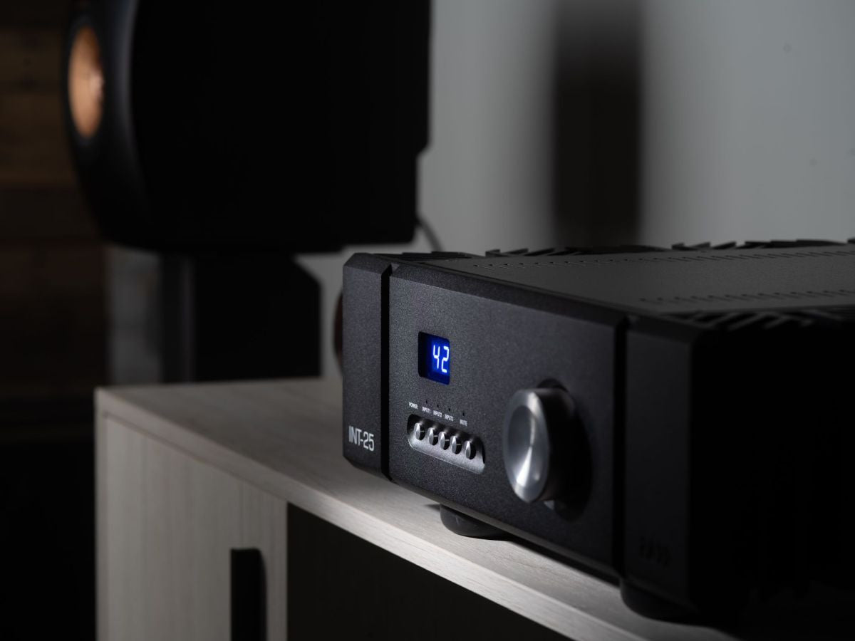 INT-25 Integrated Amplifier