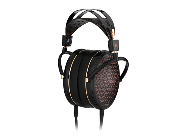 Audeze-CRBN2-Quarter-01_grande