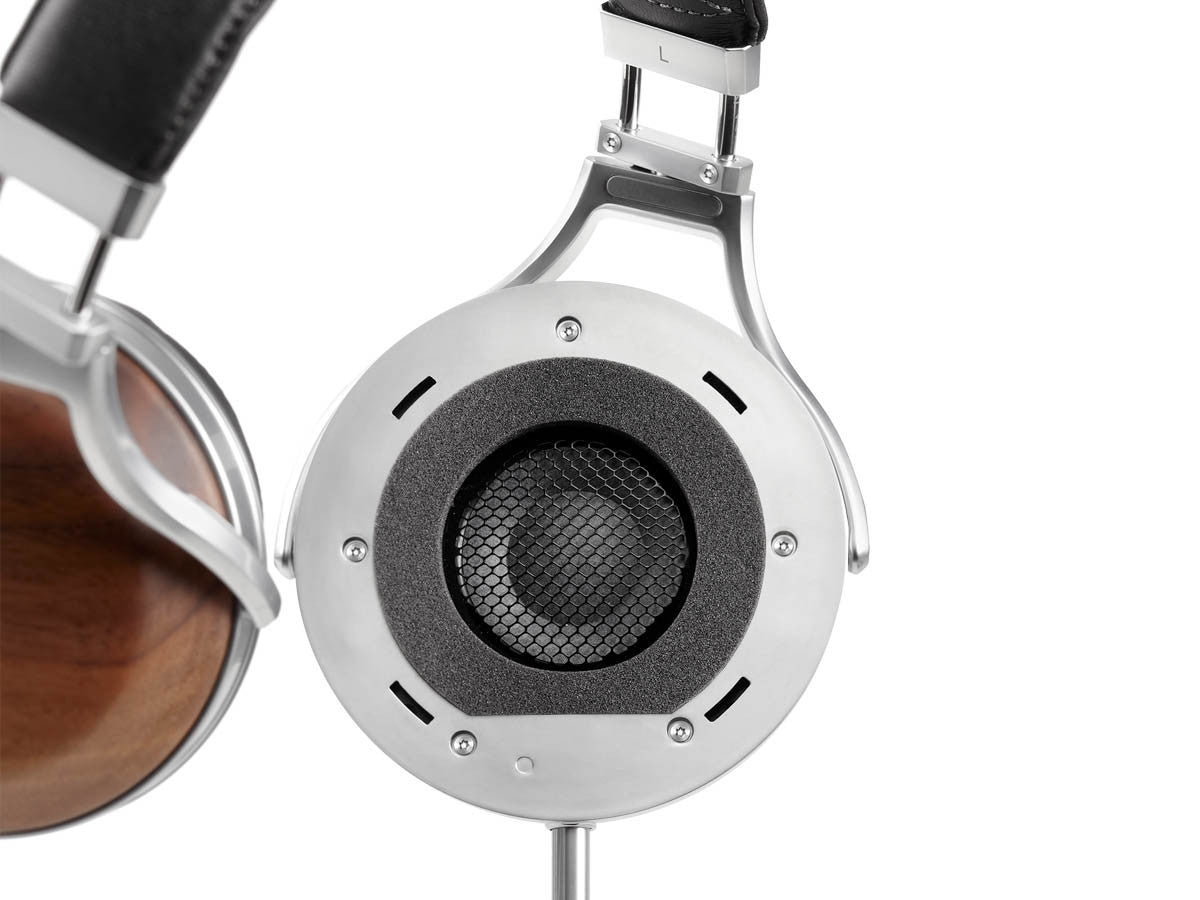 DENON AH-D7200 headphones with Walnut cups