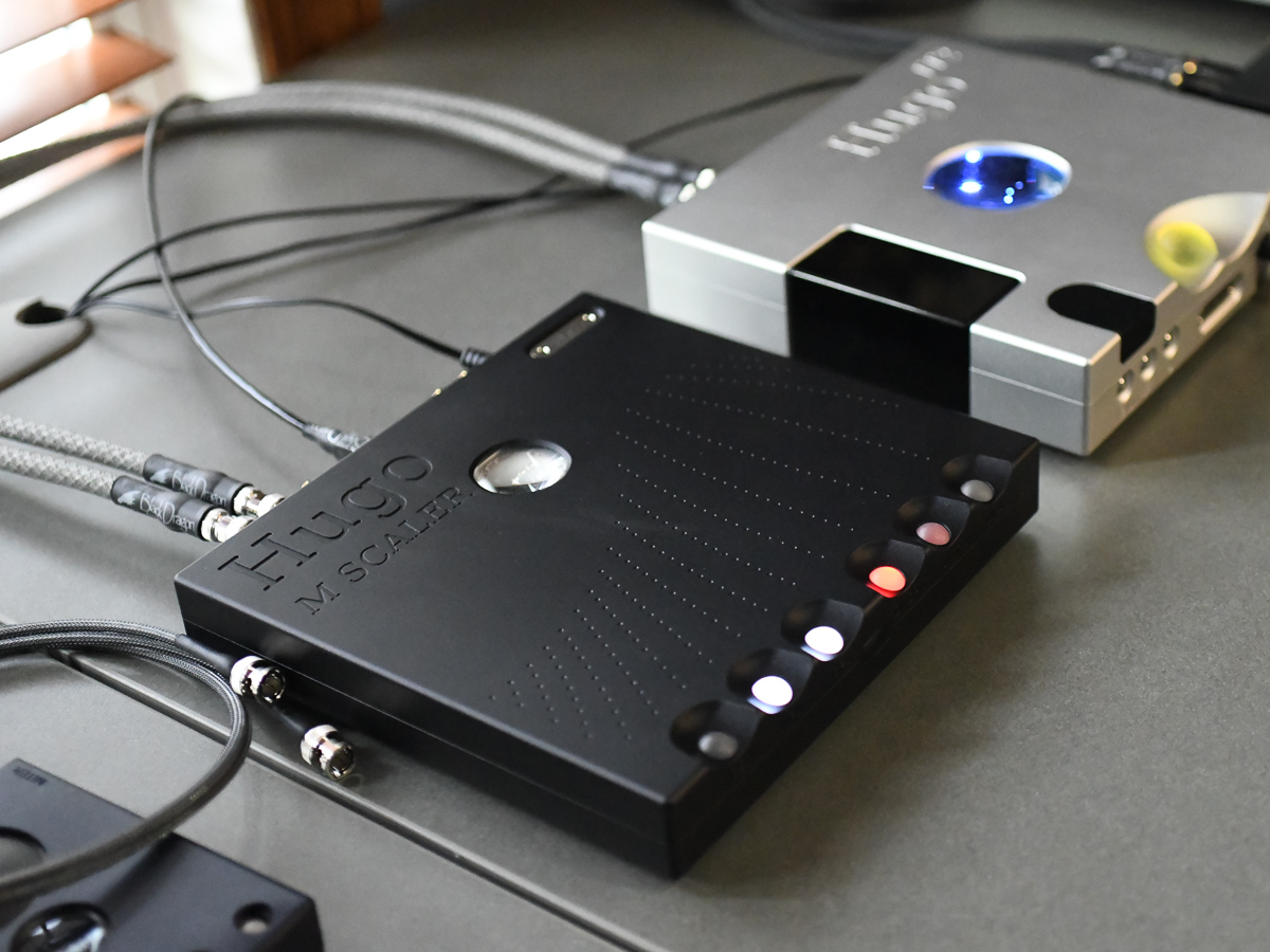 Chord Hugo M Scaler with Hugo TT 2 and Black Dragon Cables